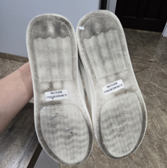 DV By Dolce Vita Anibel Court Sneakers - Picture 9 of 9